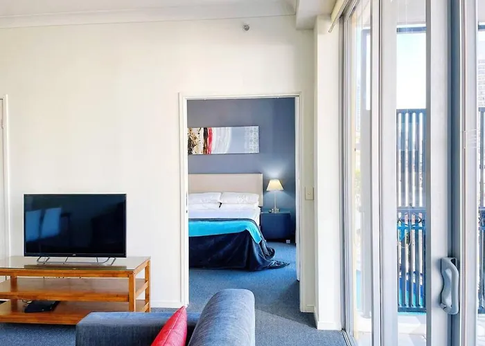 Prime Location 2Bd Serviced Apt At Surfers Paradise