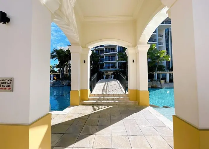 Prime Location 2Bd Serviced Apt At Surfers Paradise