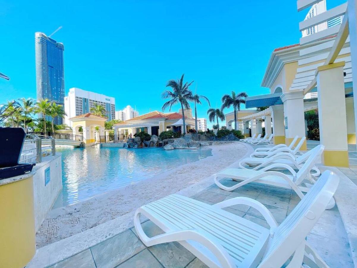 Prime Location 2bd Serviced At Surfers Paradise * Gold Coast