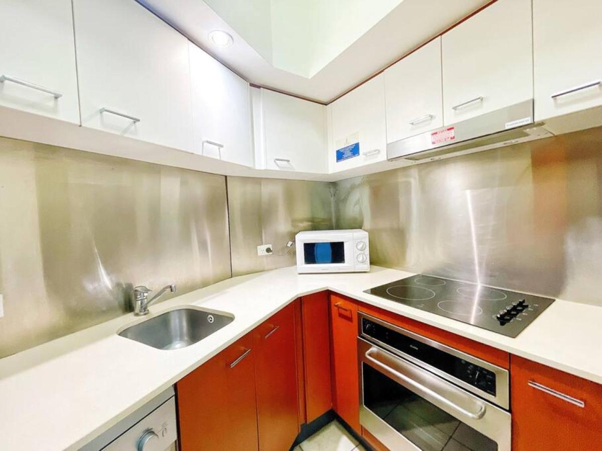 Prime Location 2bd Serviced At Surfers Paradise Apartment Gold Coast