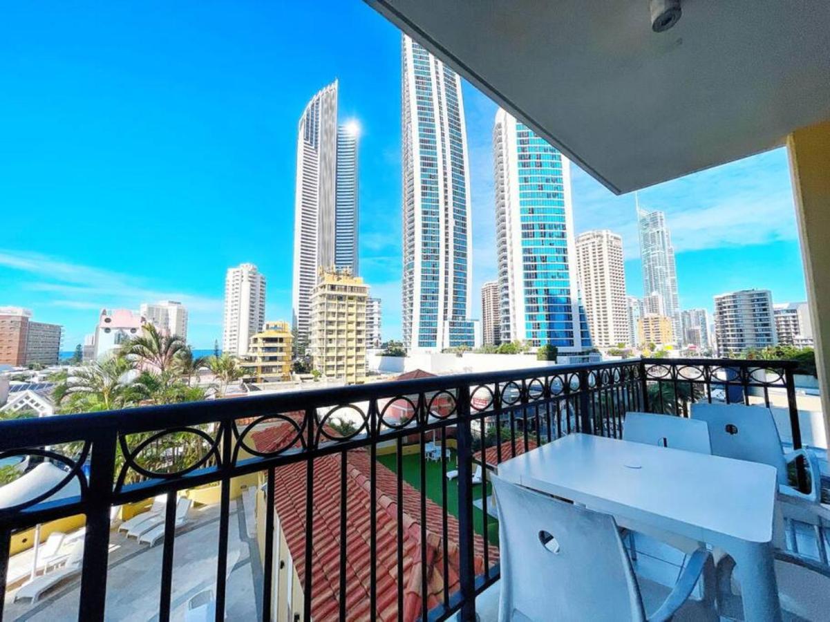Prime Location 2bd Serviced At Surfers Paradise Apartment Gold Coast