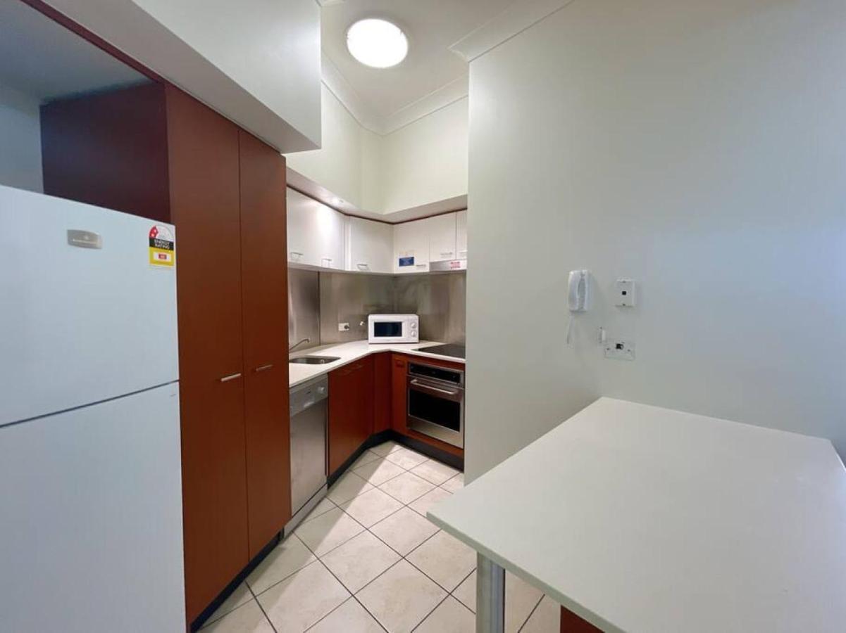 Prime Location 2bd Serviced At Surfers Paradise Gold Coast