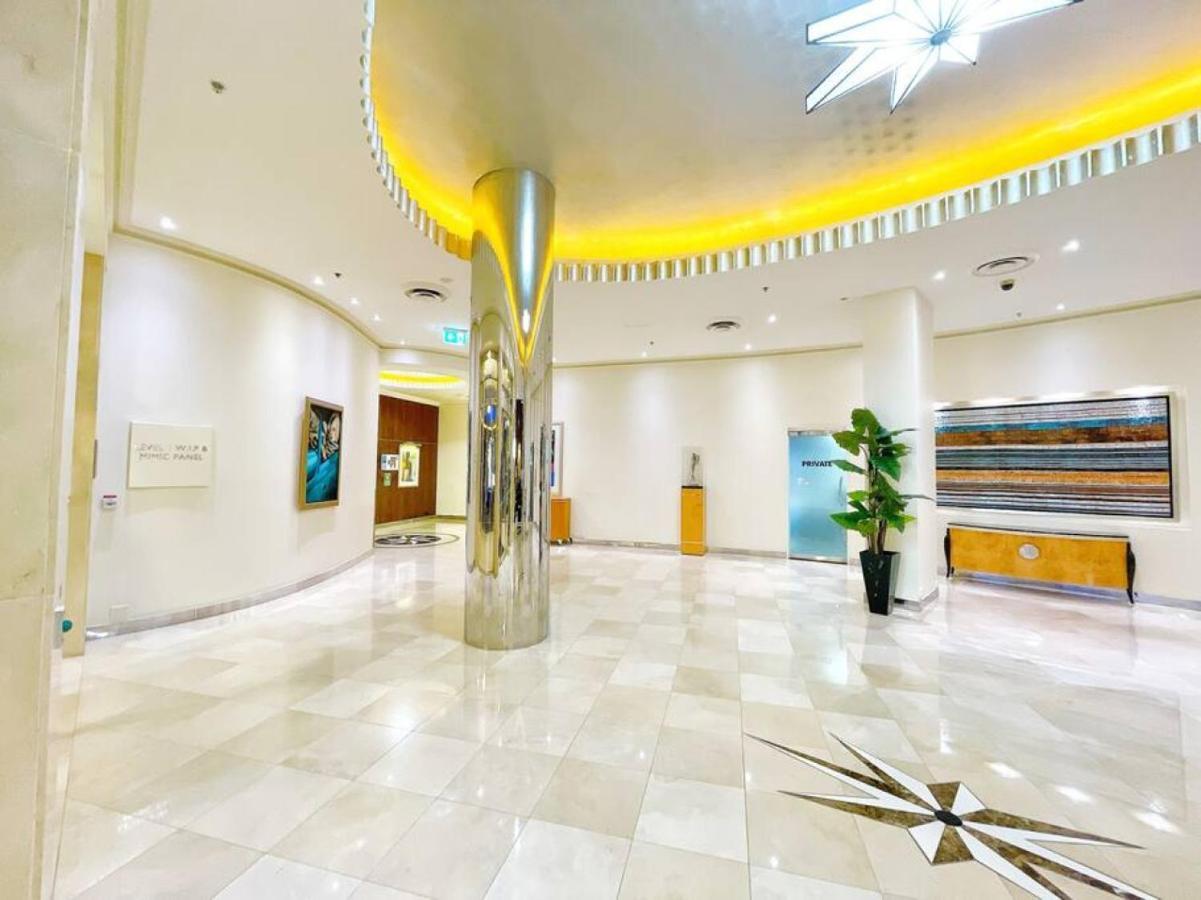 Prime Location 2bd Serviced At Surfers Paradise Apartment *
